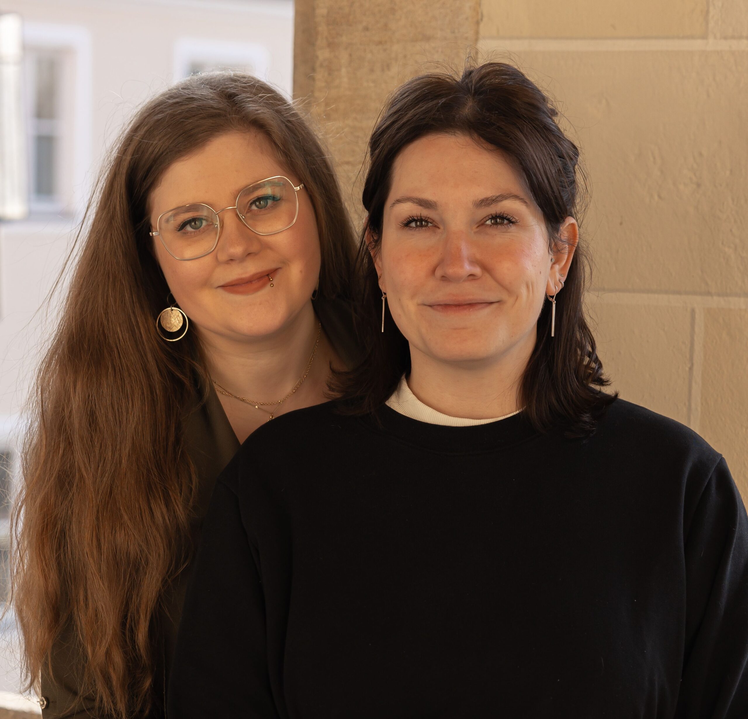 Portrait Sara Loy und Michaela Bayer - Foto Stefanie Resch